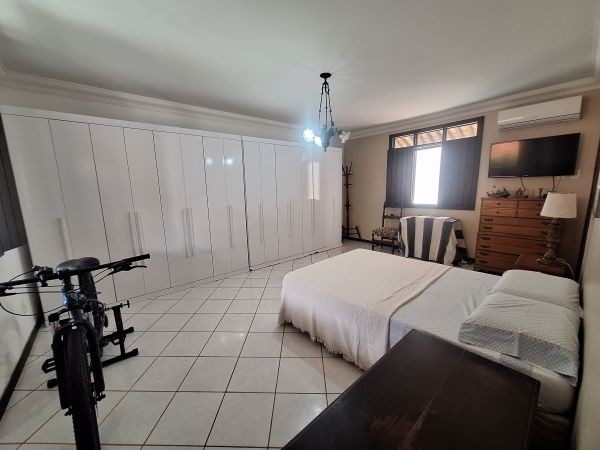 Casa, 6 quartos, 339 m² - Foto 14
